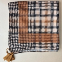 روسری زنانه پیچازی منگوله دار قواره بزرگ پاییزی