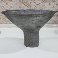 قیف بزرگ مسی سر مَشکی برای ریختن دوغ و ماست