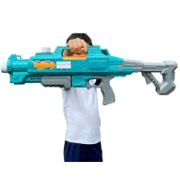 تفنگ آب پاش مخزن دار بزرگ رنگ آبی