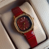 ساعت زنانه بولون بند چرمی قرمز چری نگین‌دار