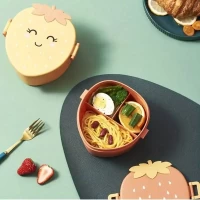 ظرف غذا کودک توت فرنگی با طراحی جذاب و مقاوم