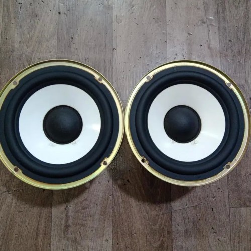 فروش میدبیس 180 وات الجی سایز 17 سانتی - دو عدد