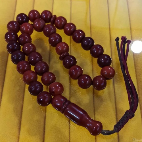 فروش تسبیح سندلوس عنابی کهنه نایاب آلمان