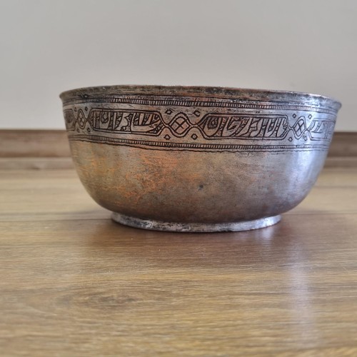 فروش کاسه مسی قاجاری قلمزنی صاحبه دار سایز بزرگ