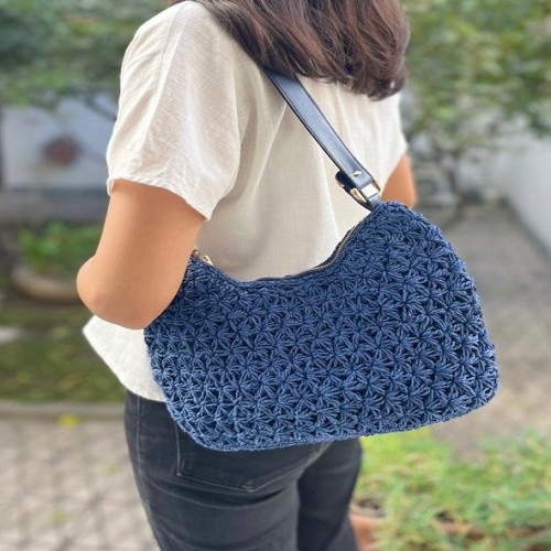 فروش کیف دستبافت رافیا با طراحی منحصر به فرد و جیب داخلی