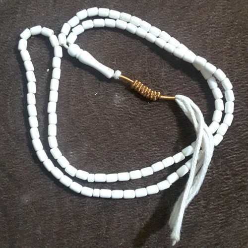 تسبیح سفید 101 عددی، بهترین هدیه معنوی و زینتی