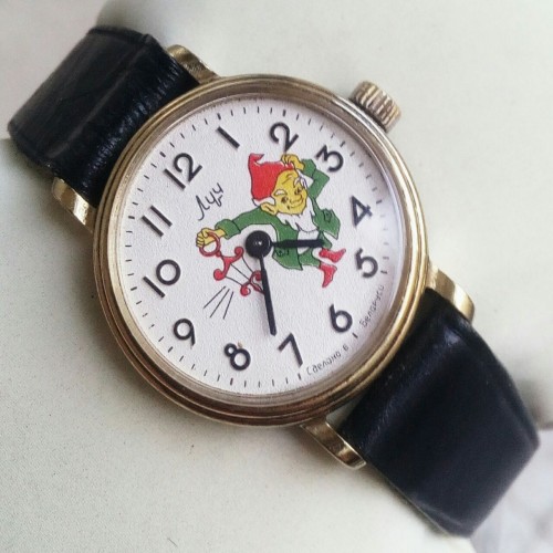 فروش کوکی روسی زنانه قاب رشت با طرح نایاب و خاص