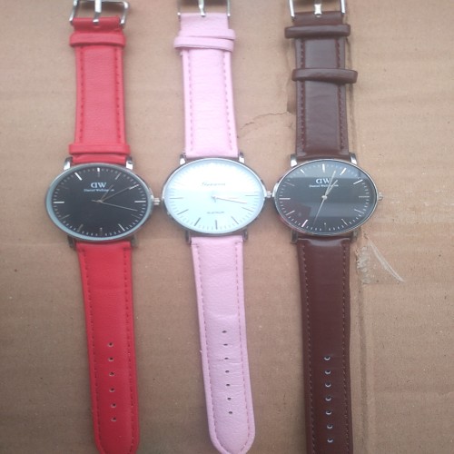 ساعت مچی زنانه دخترانه شیک و باکیفیت