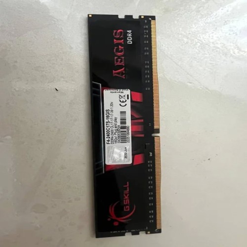 فروش رم 16 گیگ DDR4 تمیز و باکیفیت