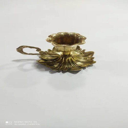 خرید جا شمعی انگشتی برنزی کوچک با طراحی زیبا