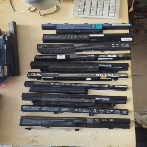 23 عدد باتری لپ تاپ دست دوم و تست نشده