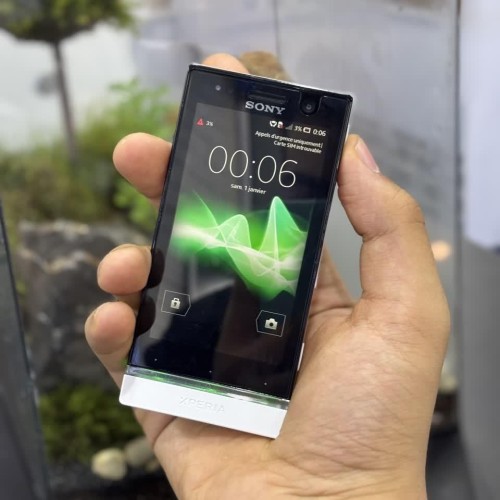 فروش گوشی سونی Xperia U کیفیت عالی و اکبند