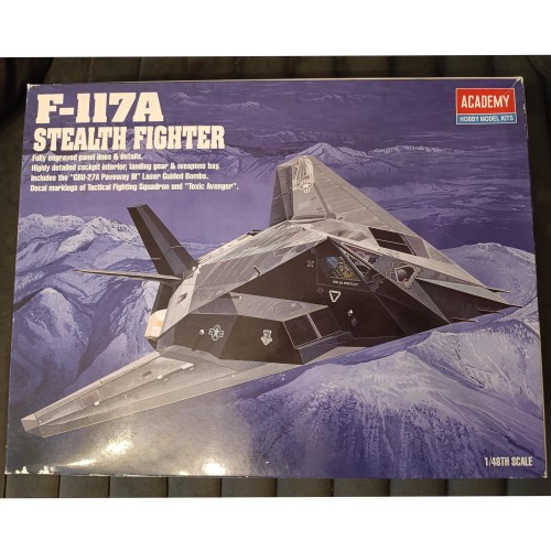 خرید بمب افکن رادارگریز F-117 برند Academy مقیاس 1/48