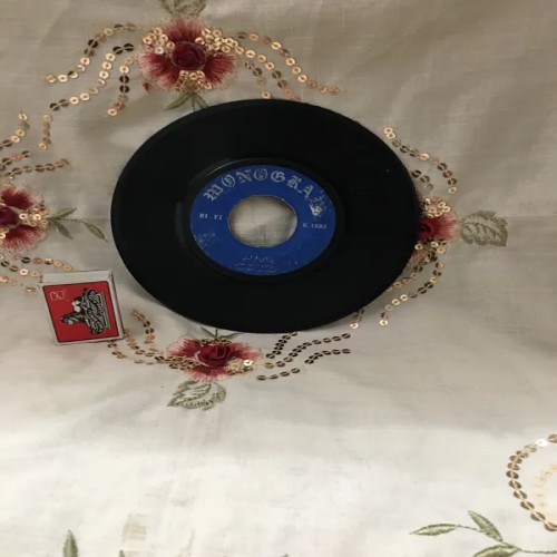 فروش صفحه گرام قدیمی با بهترین قیمت و کیفیت