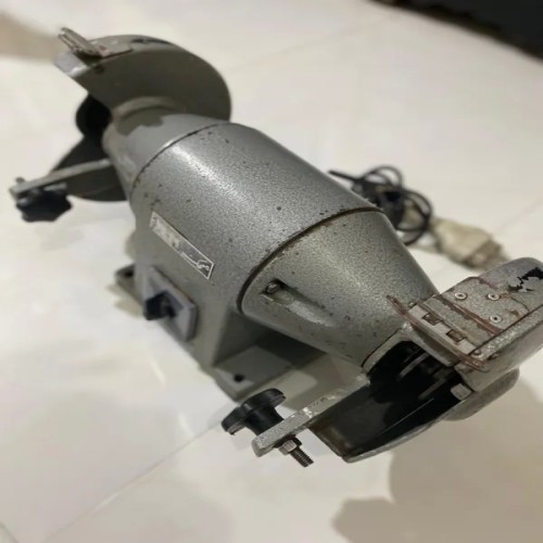 فروش سنگ رو میزی محک سری اول سه فاز قدیمی