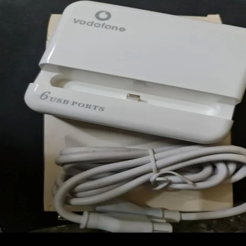 خرید هاب 5 پورت Vodafone با توان 30 وات و خروجی آیفون
