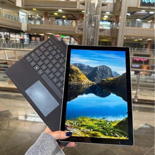 Surface Pro 5 LTE با CPU i5 و رم 8GB و SSD 256GB