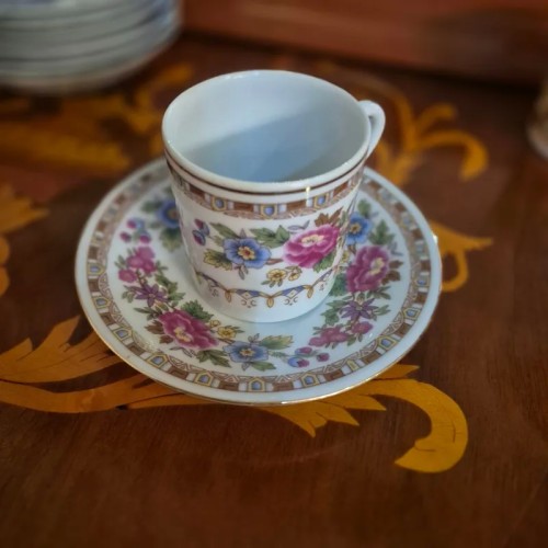 فنجان و نعلبکی گل ترمه قدیمی سایز قهوه خوری