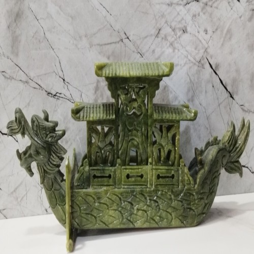 کشتی قدیمی یشم حکاکی اژدها، تزیینات بی‌نظیر و خاص