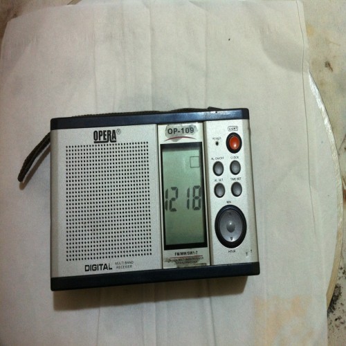 فروش رادیو 10 موج دیجیتال کامل و سالم