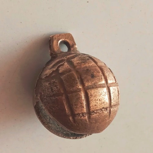 فروش زنگوله قدیمی سگ برنجی ش یک